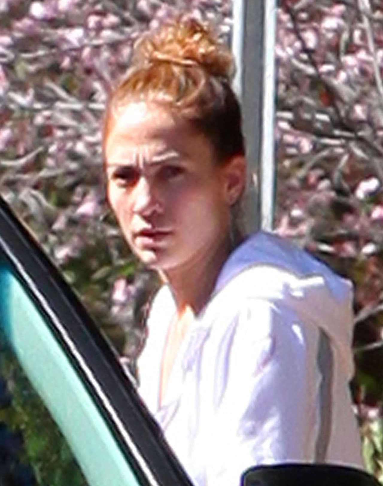 Y aunque haya tratado de ocultarse, el testimonio ha sido captado gracias a los paparazzi.