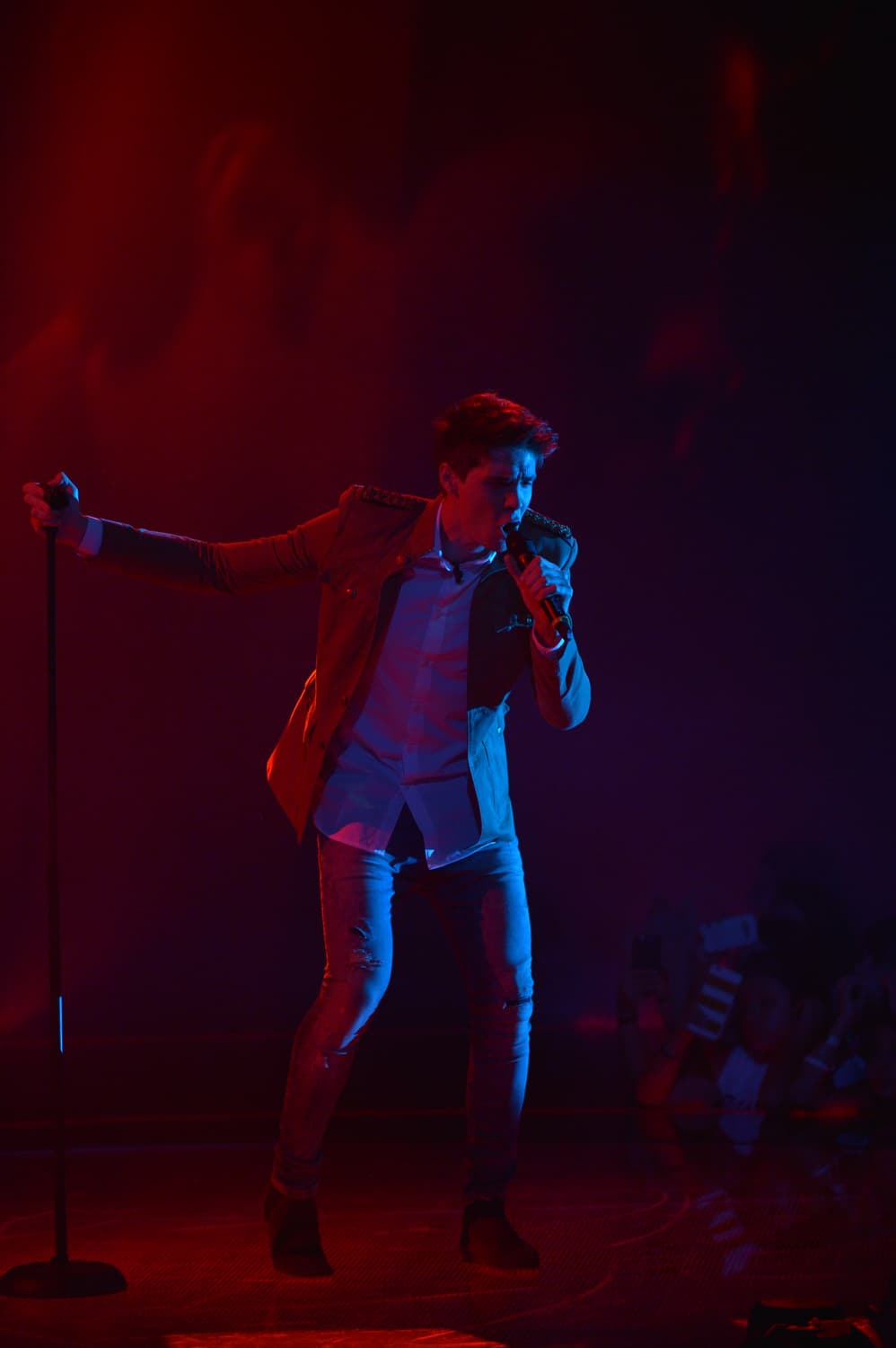 Una noche llena de emociones y muchos nervios. Los doce chicos dieron lo mejor de sí en esta primera gala en directo. Dinos cuál es tu favorito.