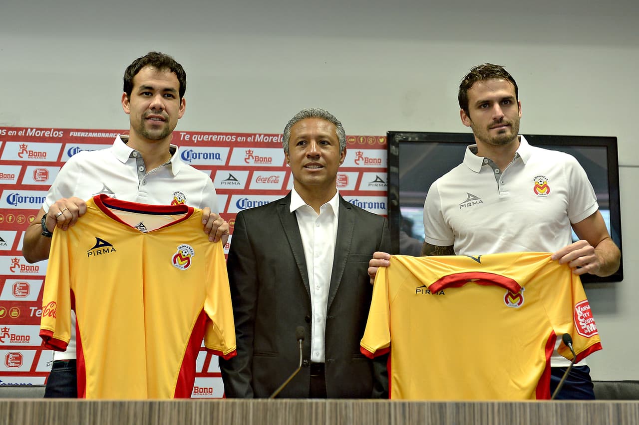 Velázquez y Torsiglieri, presentados en Monarcas
