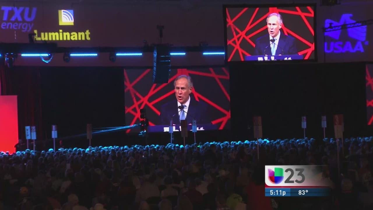 Gobernador de Texas pide a republicanos apoyar a Donald Trump
