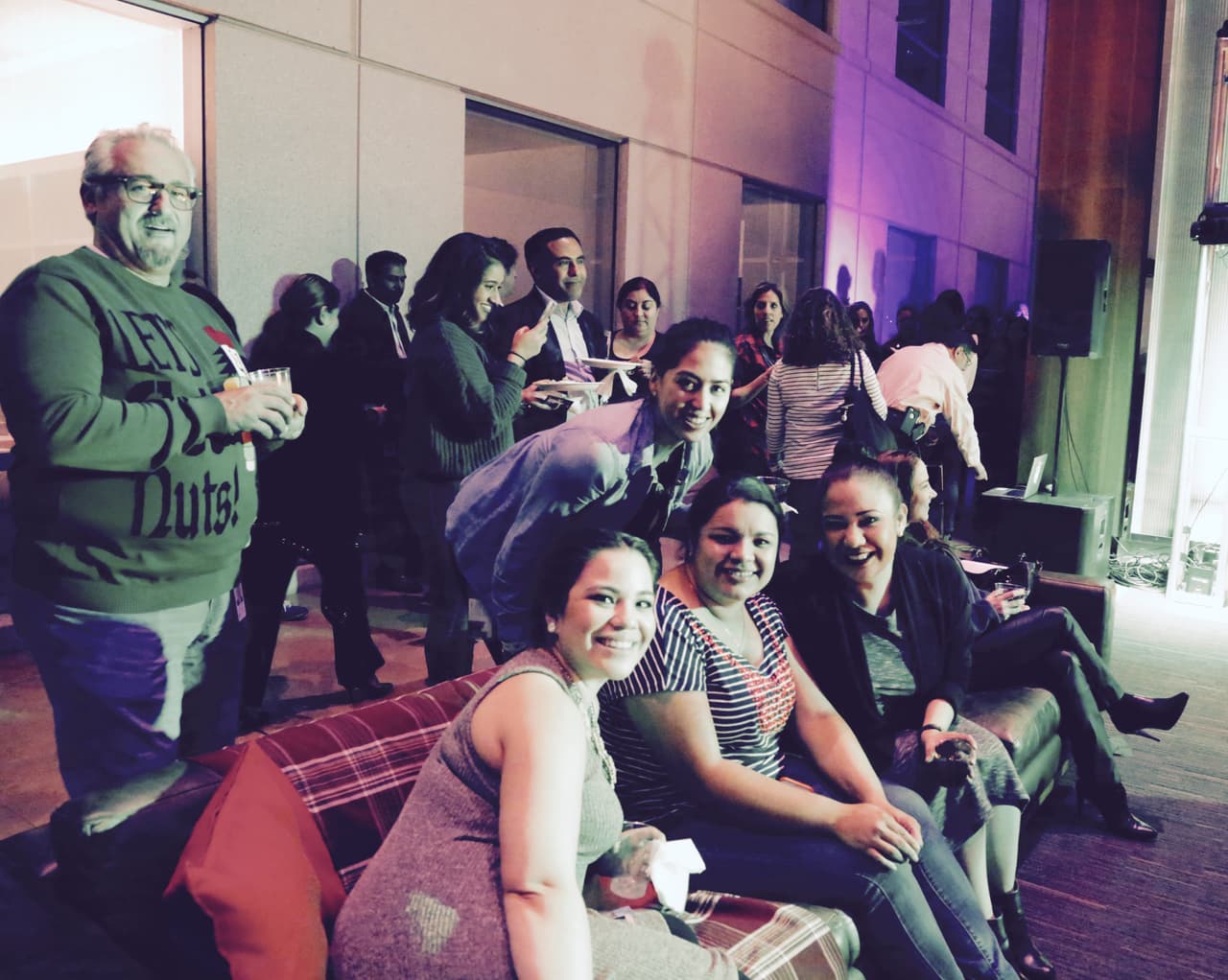 ¡Univision 34, K-LOVE, Más Variedad y LA 101.9 se unieron para celebrar un año más de ser la cadena #1 para todos nuestros hispanohablantes en Los Angeles!