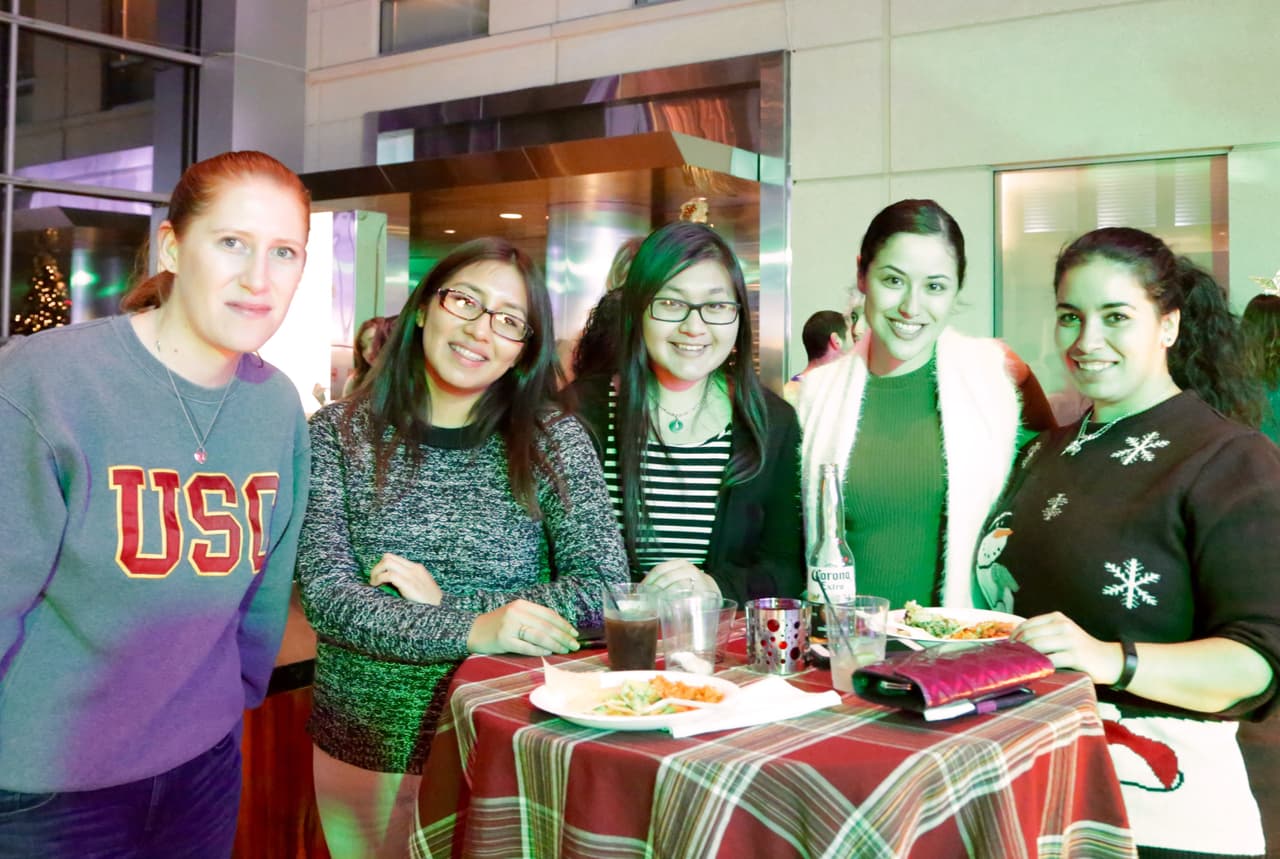 ¡Univision 34, K-LOVE, Más Variedad y LA 101.9 se unieron para celebrar un año más de ser la cadena #1 para todos nuestros hispanohablantes en Los Angeles!