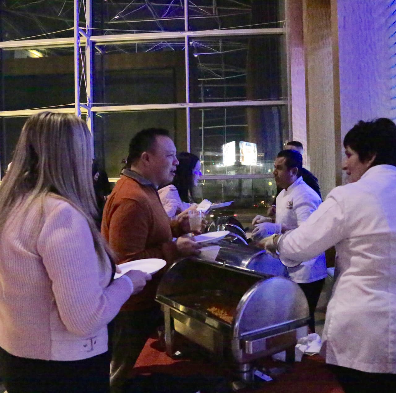 ¡Univision 34, K-LOVE, Más Variedad y LA 101.9 se unieron para celebrar un año más de ser la cadena #1 para todos nuestros hispanohablantes en Los Angeles!