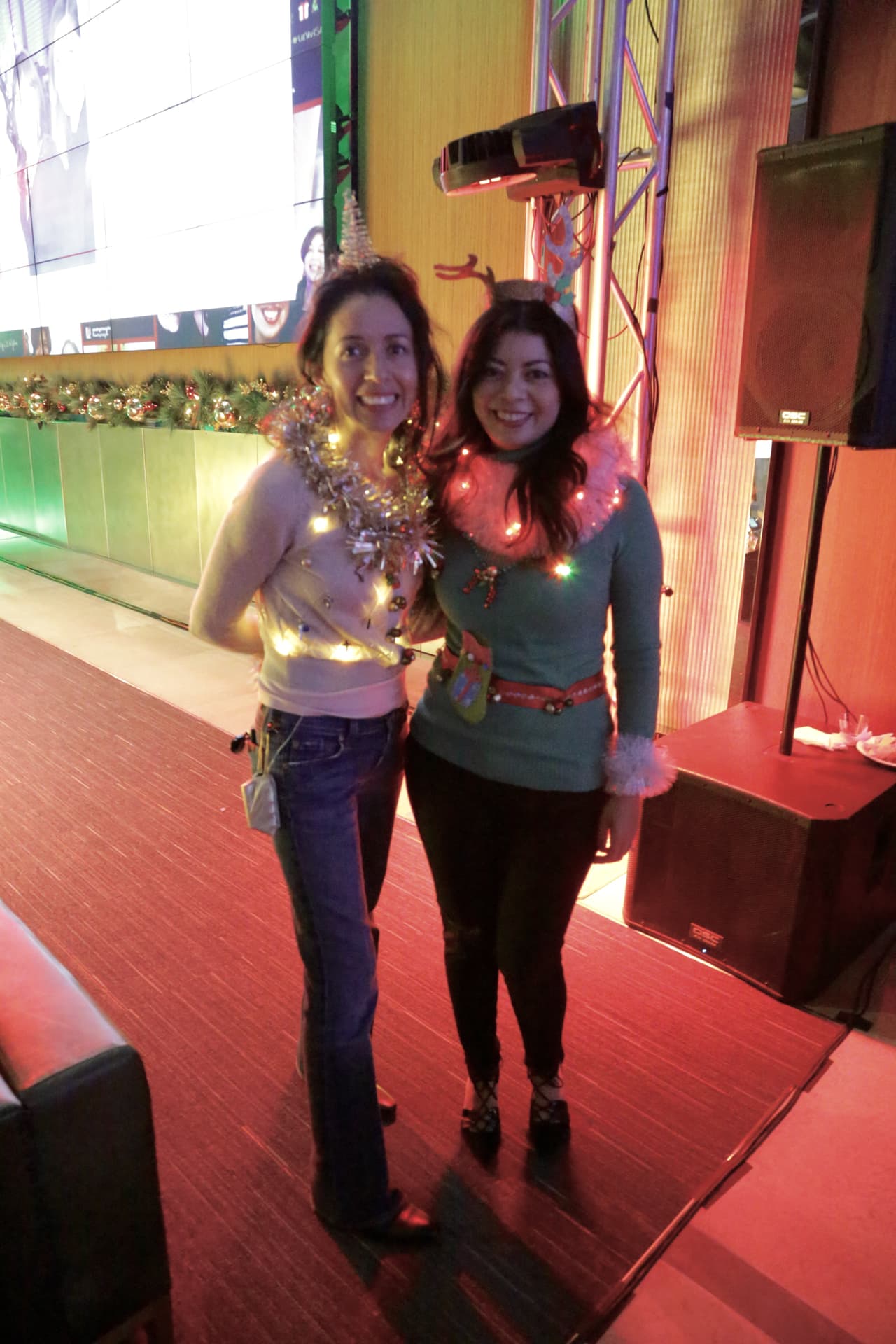 ¡Univision 34, K-LOVE, Más Variedad y LA 101.9 se unieron para celebrar un año más de ser la cadena #1 para todos nuestros hispanohablantes en Los Angeles!