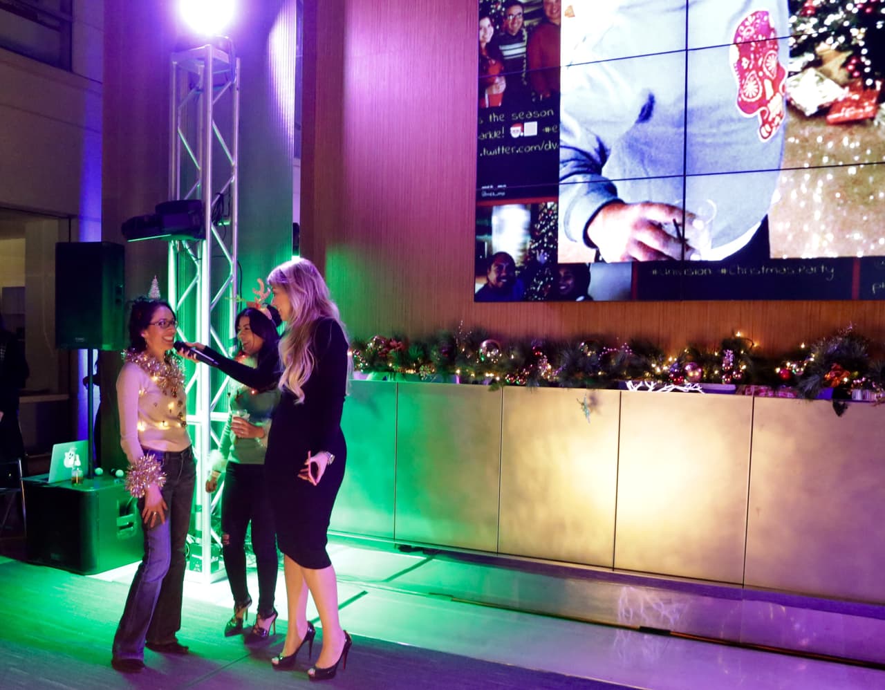 ¡Univision 34, K-LOVE, Más Variedad y LA 101.9 se unieron para celebrar un año más de ser la cadena #1 para todos nuestros hispanohablantes en Los Angeles!