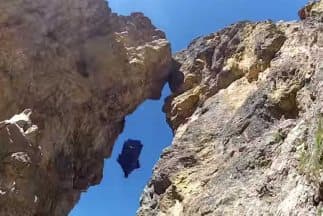 El salto con traje wingsuit más difícil y peligroso que haya existido