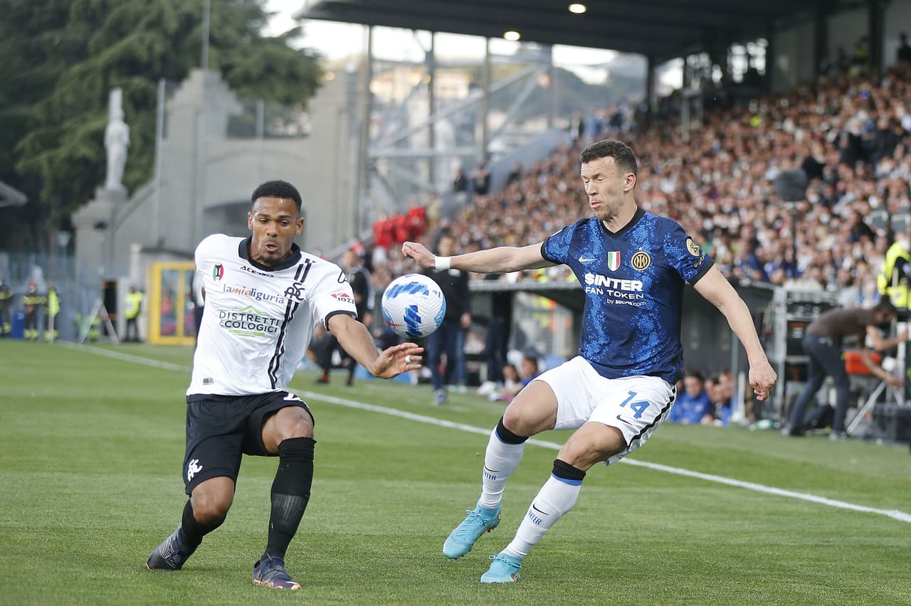 Inter se impuso 1-3 al Spezia en la Jornada 33 con goles de Marcelo Brozovic, Lautaro Martínez y Alexis Sánchez.