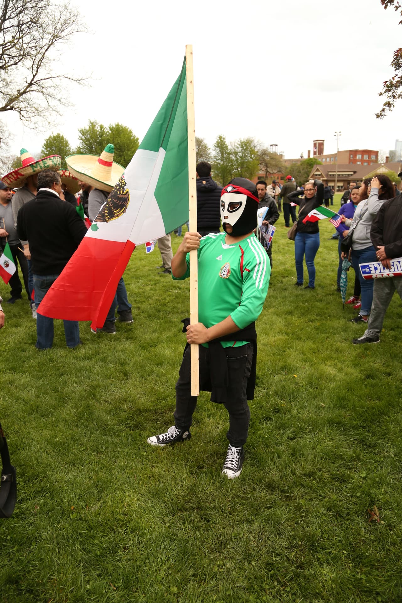 Y a mantener la frente en alto.