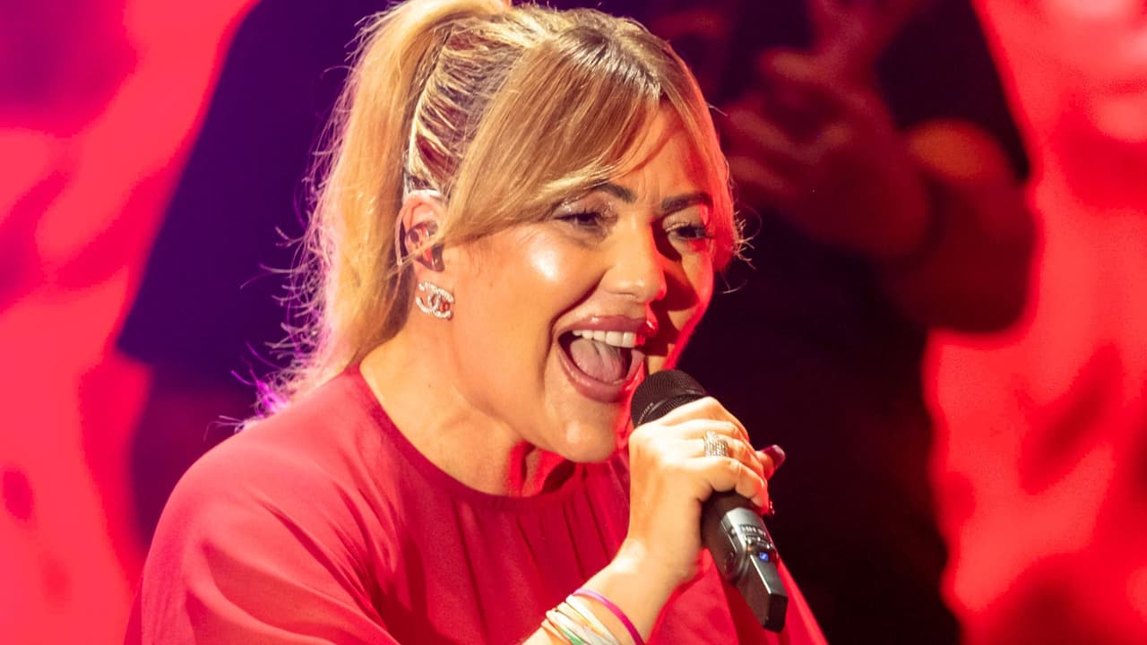 La Oreja de Van Gogh debuta en Premios Juventud con 'Rosas', himno que ha marcado generaciones