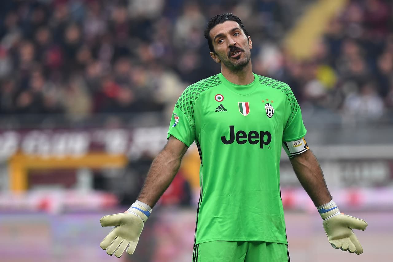 Además de sus logros como futbolista, Buffon también tiene una Orden al Mérito como cuarto oficial de la República Italiana.