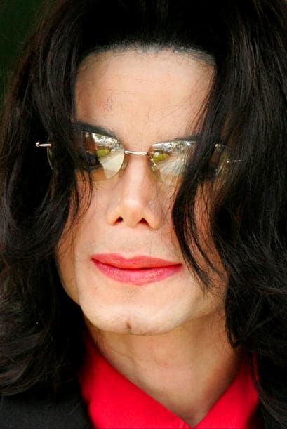 1. MICHAEL JACKSON - El ‘Rey del pop’, fallecido en junio de 2009 por una sobredosis y del cual se libra un juicio por su muerte, acumuló un total de $170 millones en los últimos meses.