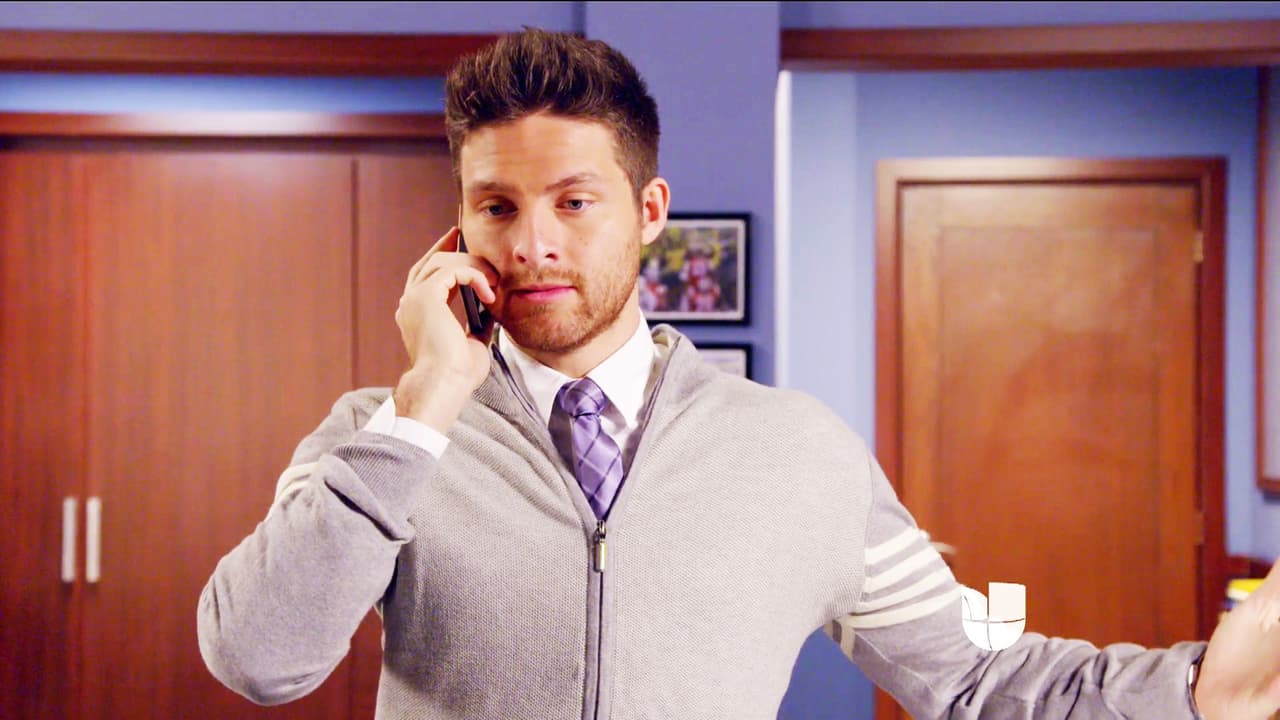 Bueno... Alex está de acuerdo con tu deseo. ¿Qué será?