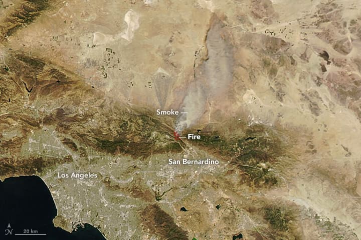 Más de 80,000 personas tuvieron que ser evacuadas.