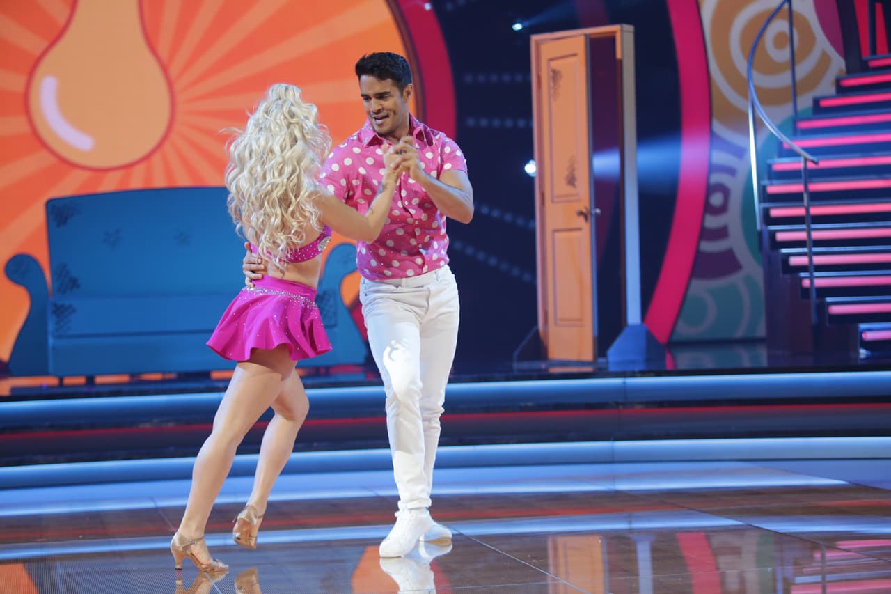 Yuri le dijo esta noche: "Me encanta cómo presentaste tu número, esa sonrisa, esa energía, me encantó".