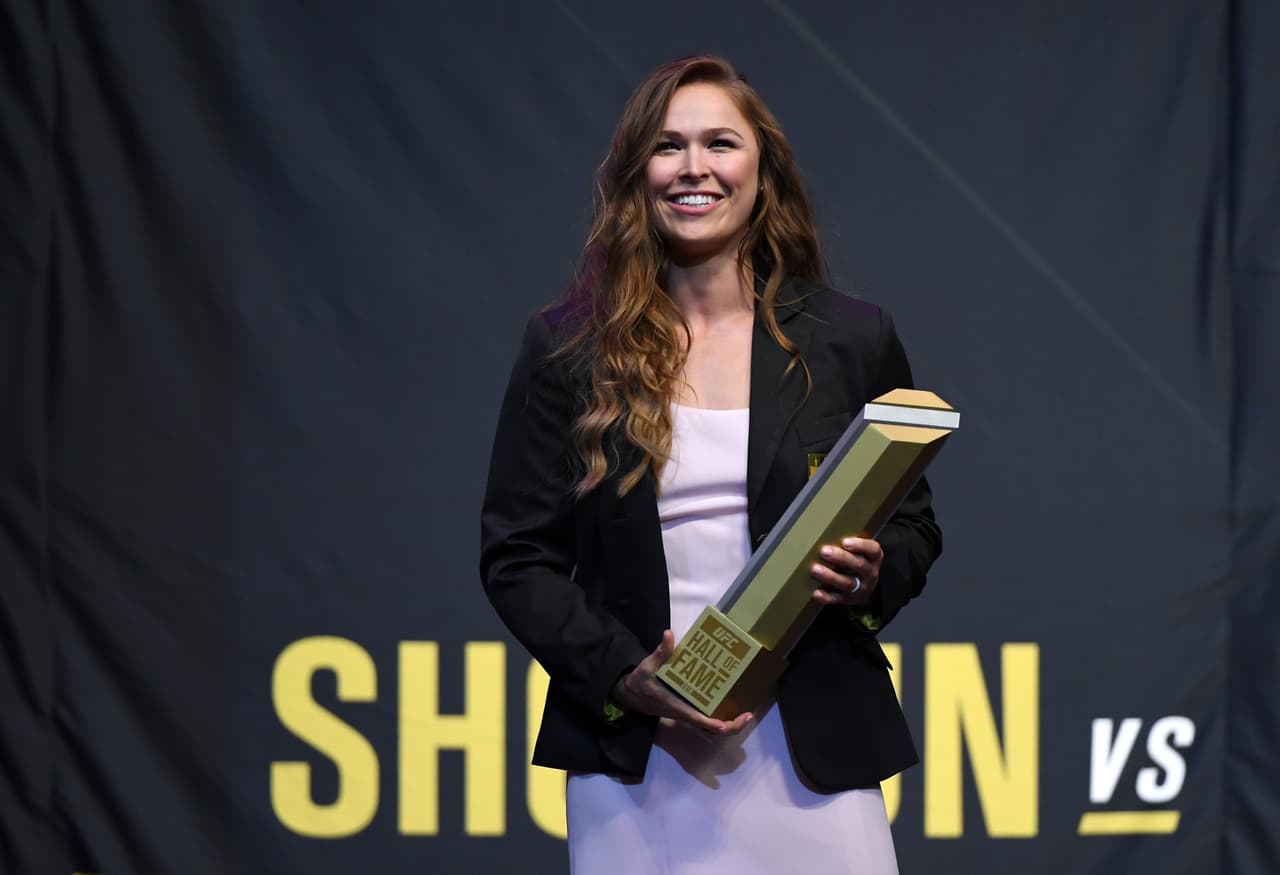 Ronda Rousey es la primera mujer en el Salón de la Fama de la UFC