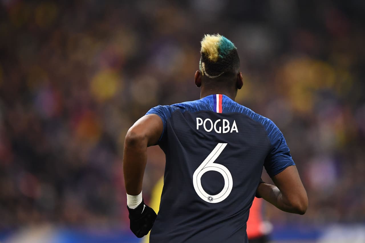 Paul Pogba niega que vaya a renunciar a la selección de Francia