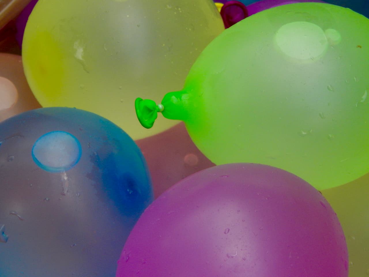 <b>Globos de agua</b>. El británico Edgar Ellington fue el creador de este entretenimiento que desde los años 50 hace las delicias de los niños en verano en todo el mundo.