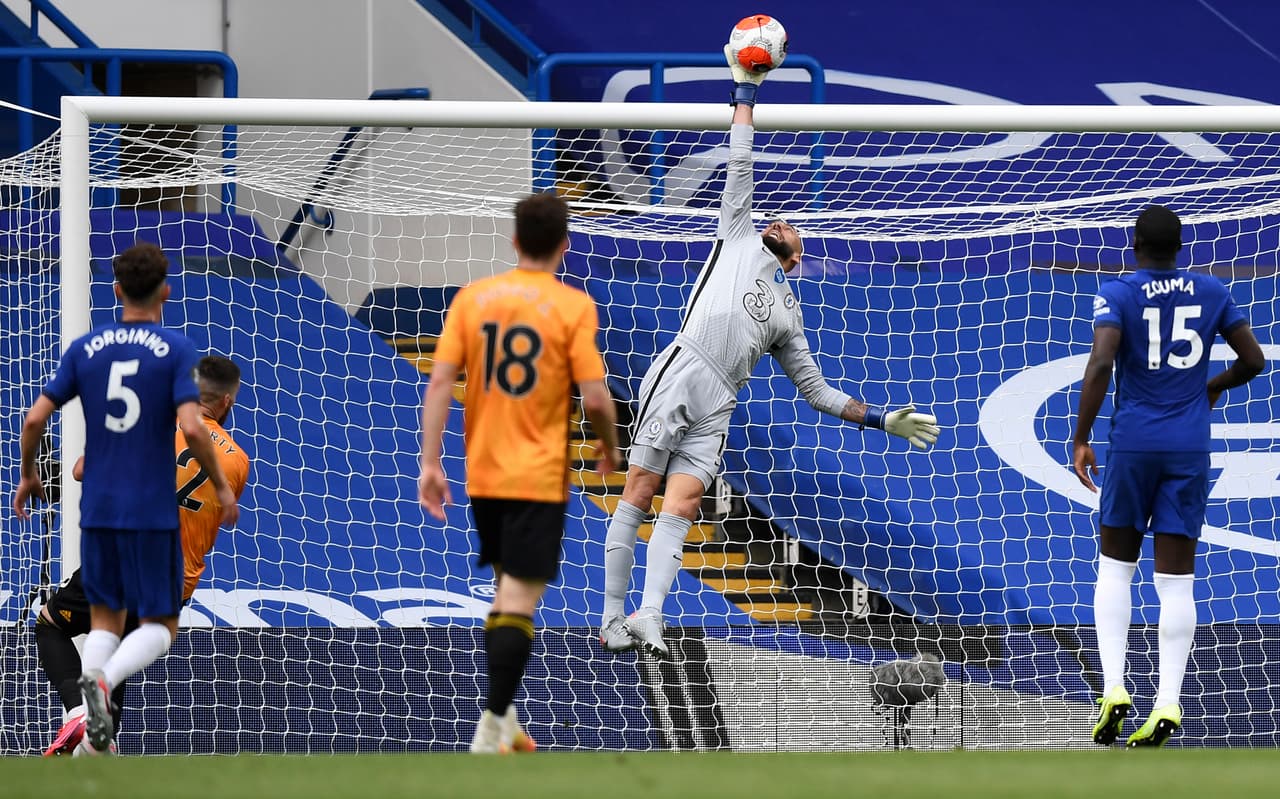 La primera jugada de Wolverhampton llegó hasta los 43’. Parecía que llegaría el descanso del medio tiempo sin goles.