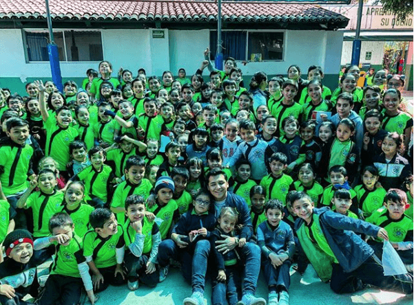 Christian asegura que el estar rodeado de su fanaticada es el mejor tanque de oxígeno que necesita para salir a cantar con muchas ganas.