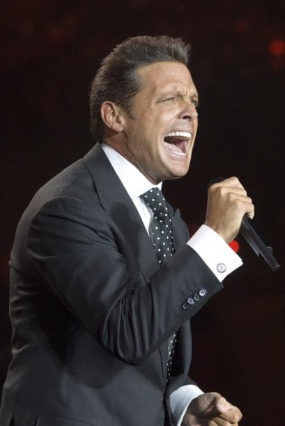 Luis Miguel no conocía la palabra 'suegro', hasta que reconoció como su hija a Michelle Salas y ella se enamoró de su amigo y mánager, Alejandro Assensi.