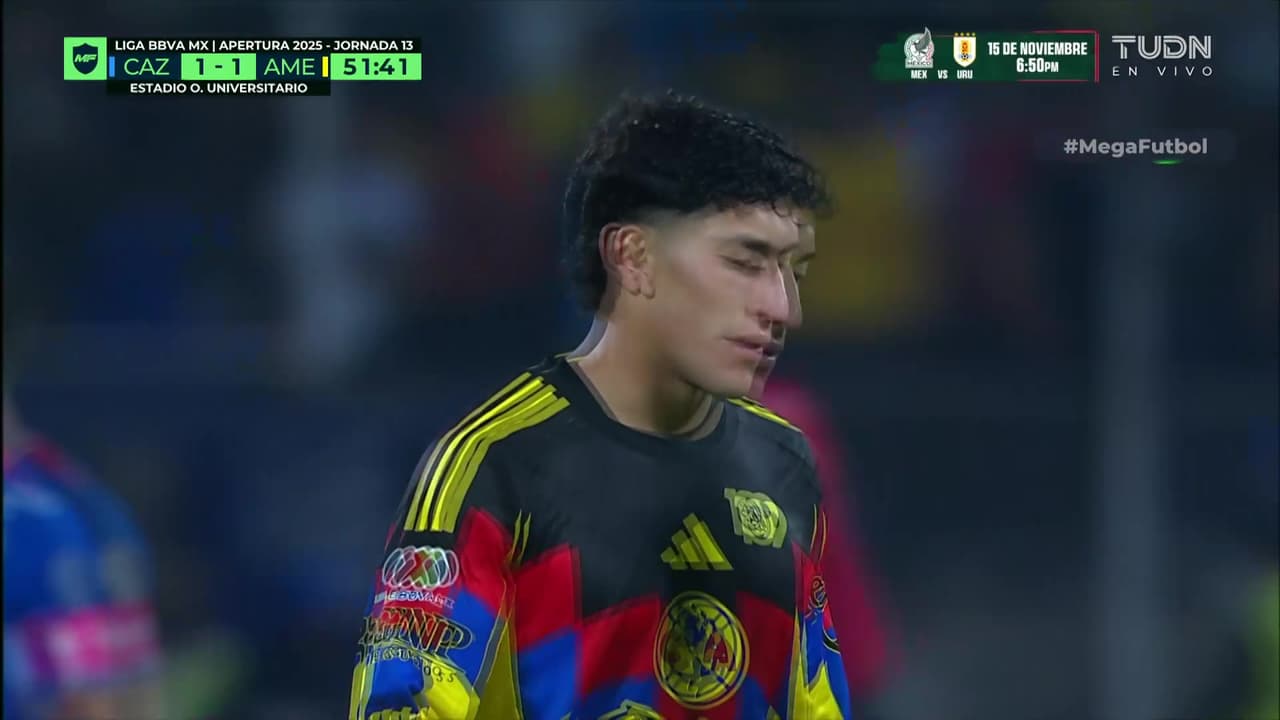 ¡Alerta en América! Zendejas también sale de cambio al inicio del segundo tiempo