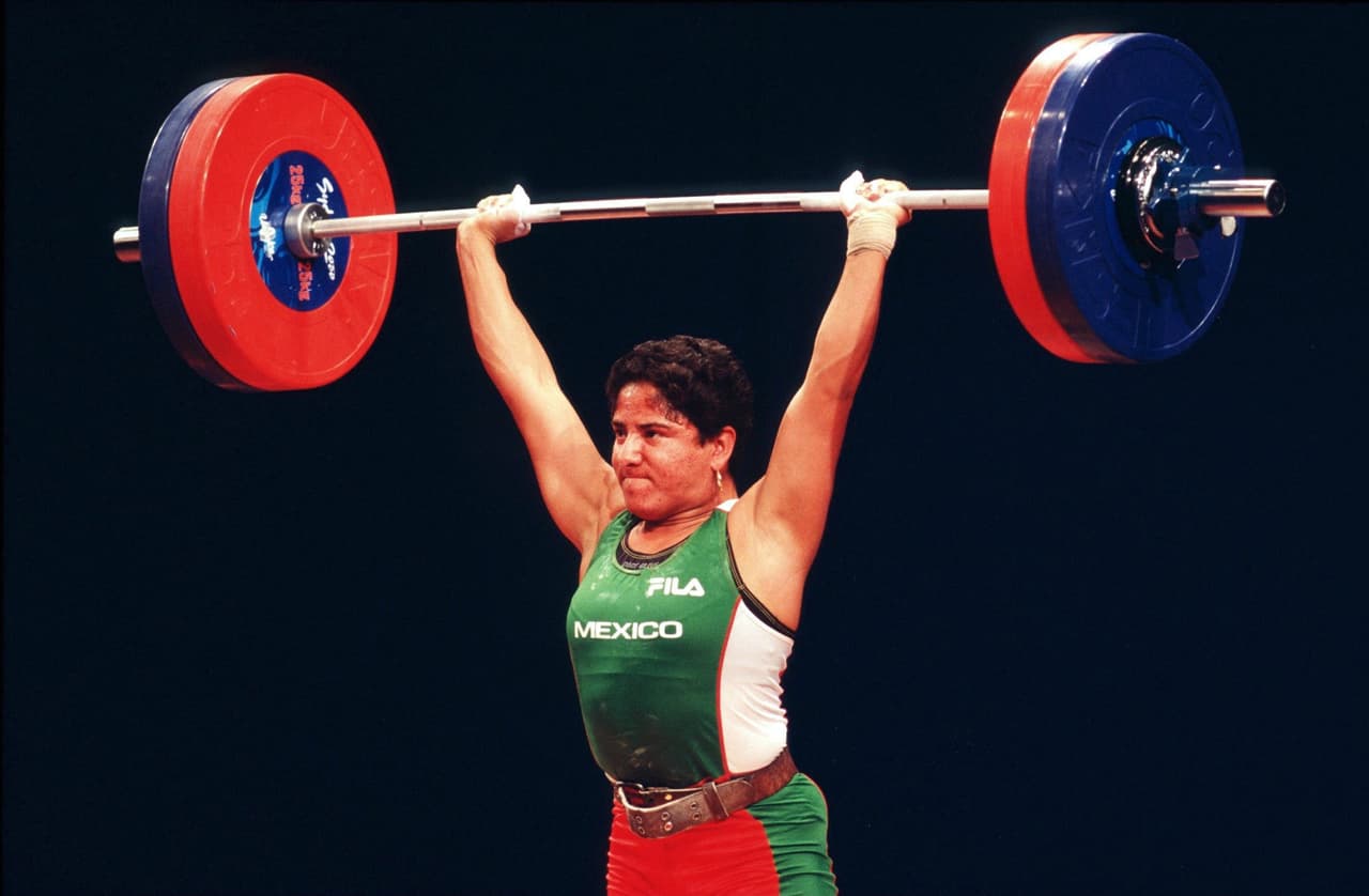 <b>Soraya Jiménez:</b> la halterofilista mexicana estuvo nominada en 2004, en la categoría La Deportista de Alta Tensión de Premios Juventud.