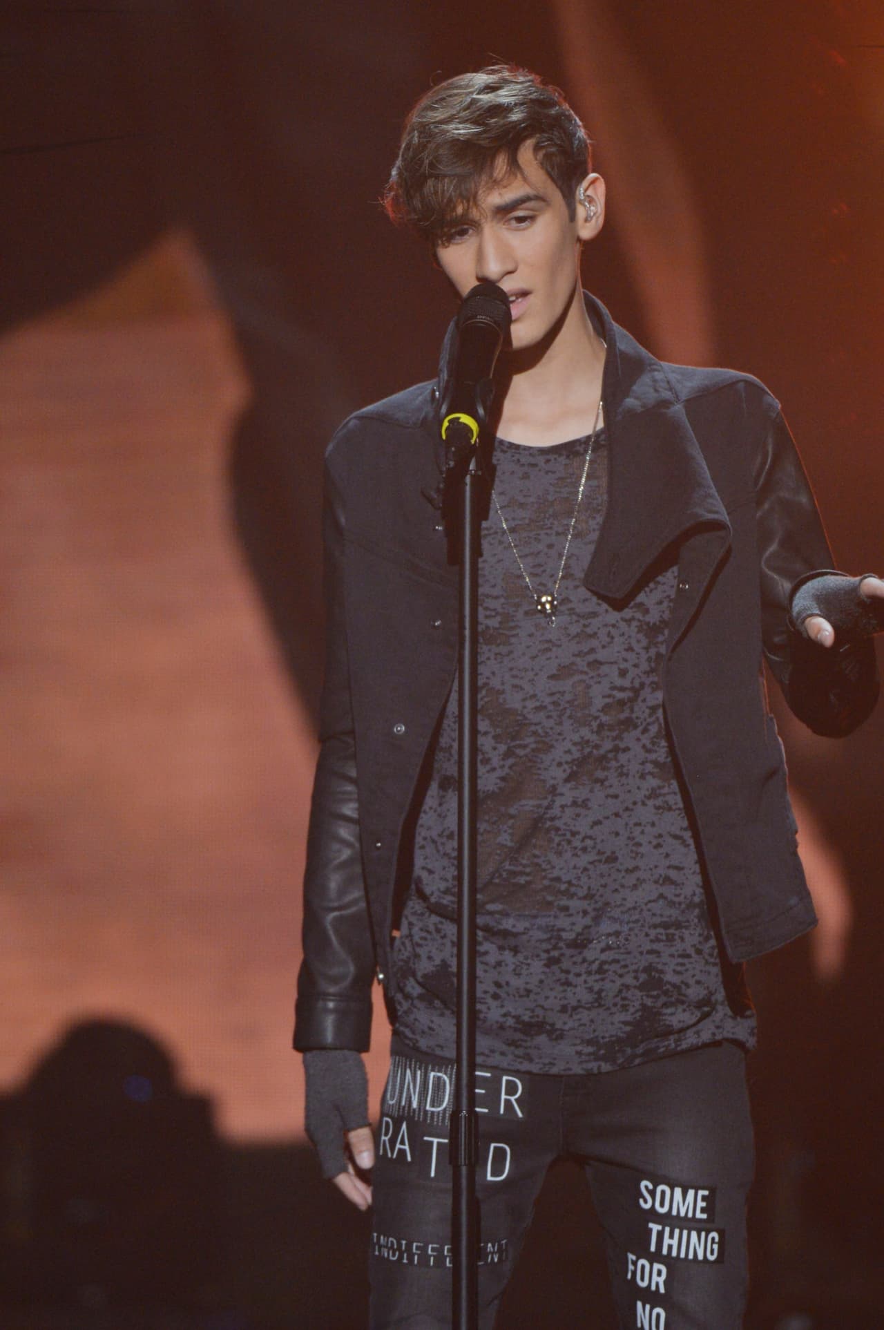 Sebas conquistó el corazón de todos con su talento y entrega en el escenario. Así recordamos sus primeras veces La Banda.