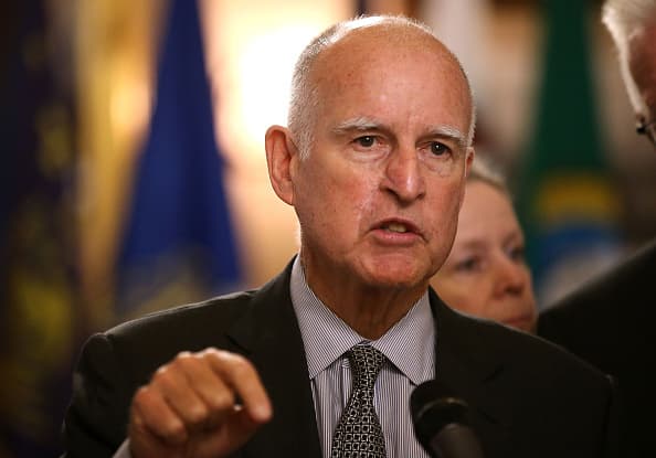 California amplía su ley de salario igualitario 