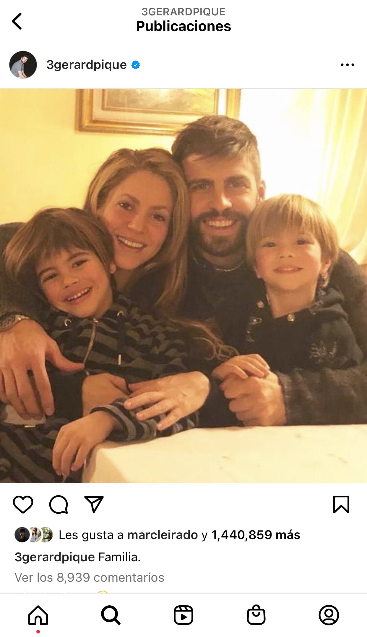 Estas y otras fotos con la artista aparecían visibles en la cuenta de Instagram de Piqué incluso hasta la mañana de este jueves 26 de enero, 12 horas después de que publicó en la que está con Clara Chía. 
<br>