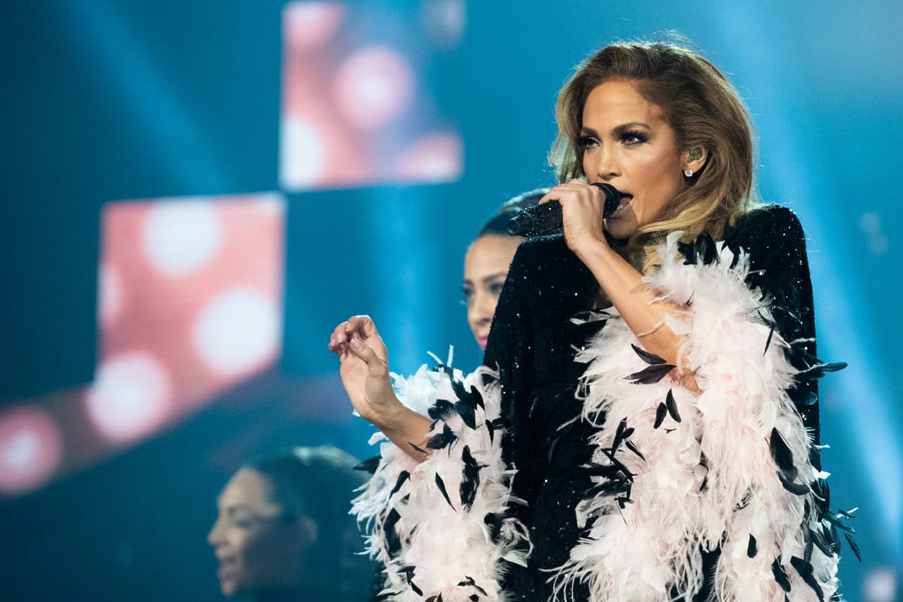 Jennifer Lopez celebrates the big 5-0 with fans in San Antonio