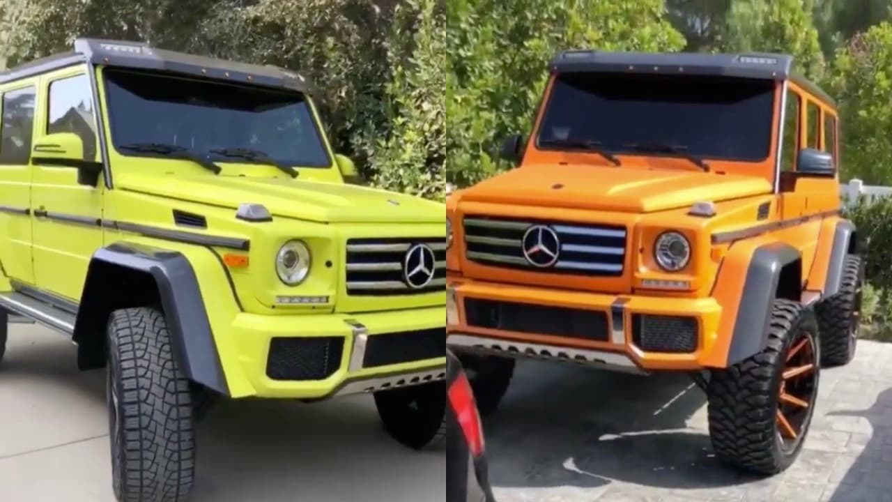 Ahora el garaje de los Kardashian-West tiene 
<b>dos modelos Clase-G de colores muy brillantes</b>. La camioneta de Kanye West de color naranja, parece estar elevada y equipada con rines especiales lo que nos hace preguntar ¿cuantas veces al año saldrán Kim y Kanye a hacer 
<i>offroading</i>?