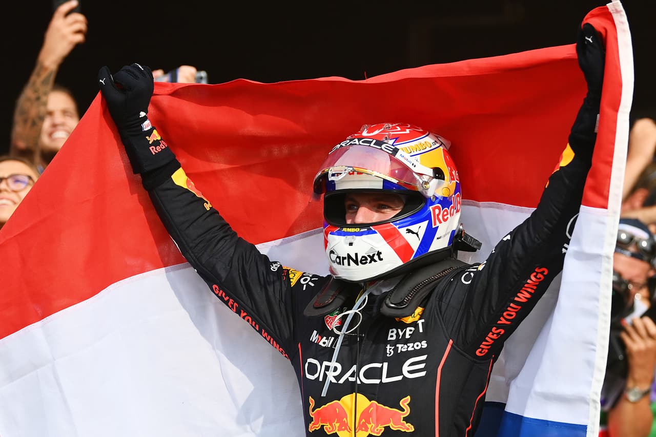 Max Verstappen conquistó el GP de los Países Bajos, por delante de George Rusell y Charles Leclerc; Lewis Hamilton fue cuarto y Checo Pérez quinto.