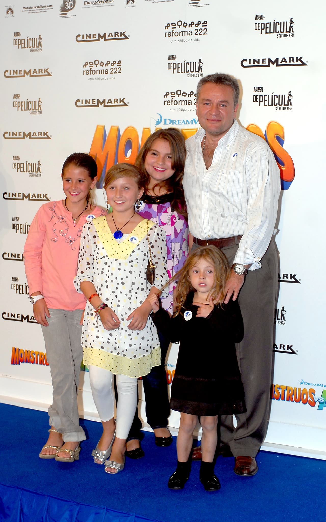 La pareja concibió a tres pequeñas hijas, siendo 
<b><a href="http://www.univision.com/temas/sofia-castro">Sofía Castro</a></b> la única que heredó el gusto por la actuación y ahora vemos en varias producciones televisivas.