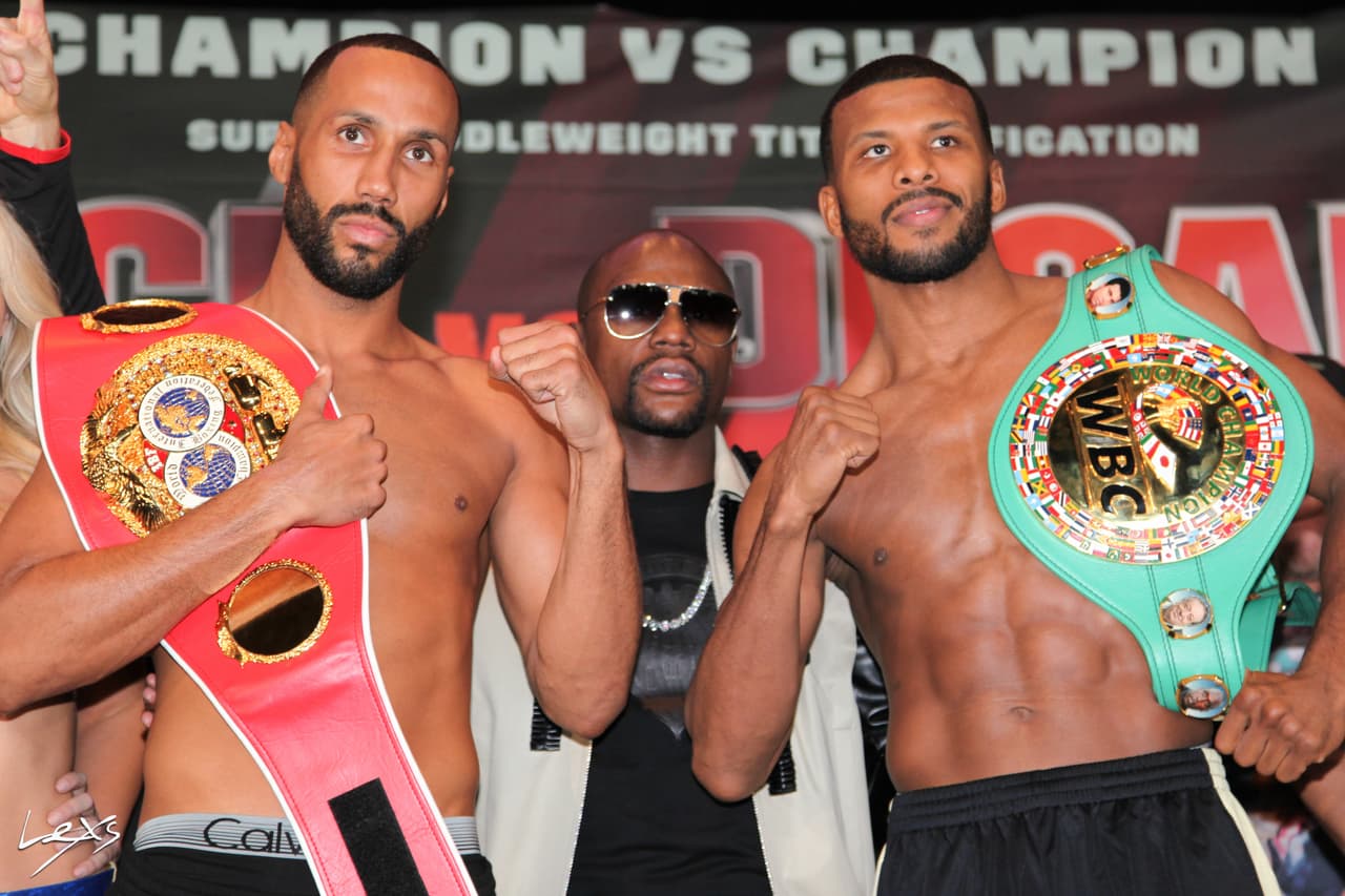 Todo está listo para el primer gran combate del 2017 entre Baduk Jack y James DeGale, en el que se unificaran los títulos de pesos súper mediano del Consejo Mundial de Boxeo y de la Federación Internacional del Boxeo. Ambos pugilistas dieron el peso esta tarde en el Barclays Center de Brooklyn, Nueva York, donde se llevará la pelea.