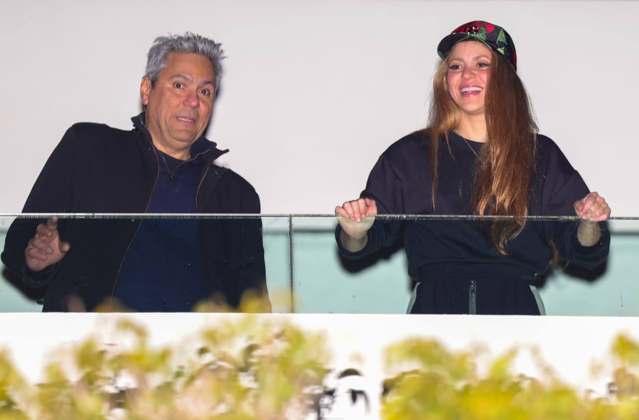 Apareció junto a su inseparable hermano Tonino Mebarak.
<br>