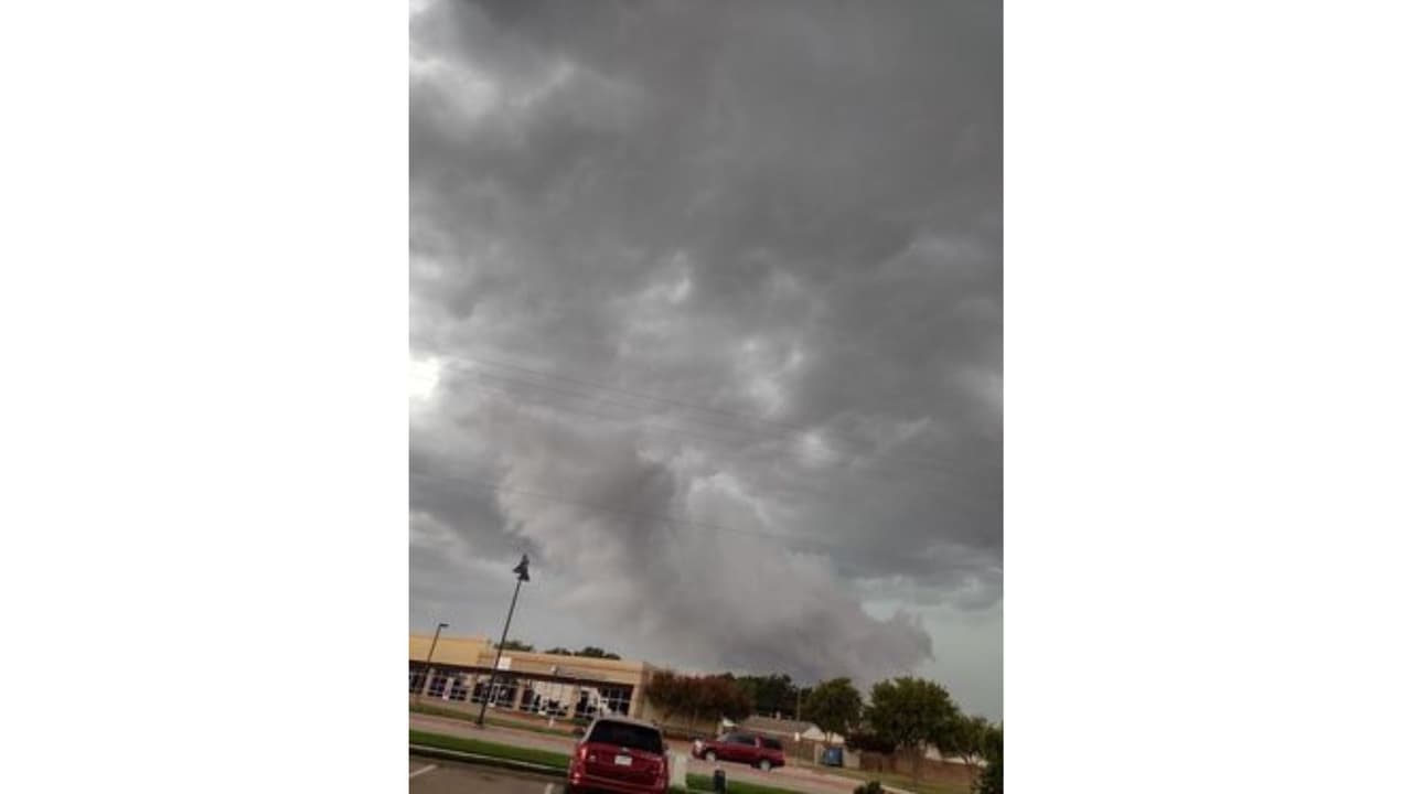 En nuestra herramienta de Repórtalo, Roberto Lluviano nos envió esta impactante fotografía.