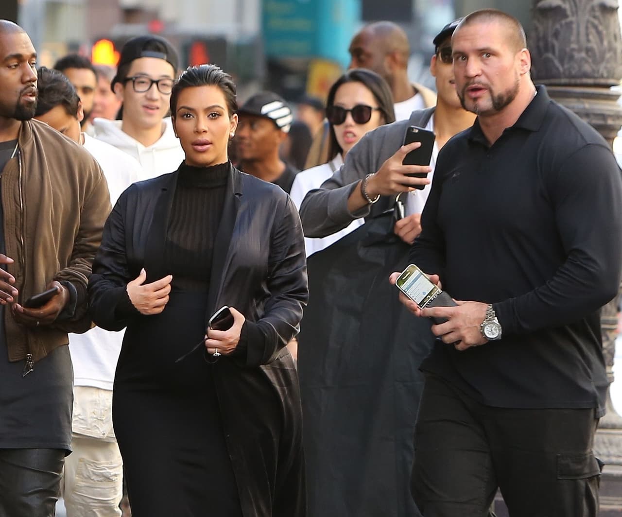 A la Kardashian le falta poco para dar a luz y tal vez sintió algún "movimiento extraño" por lo que decidió asegurarse de que todo estuviera bien.