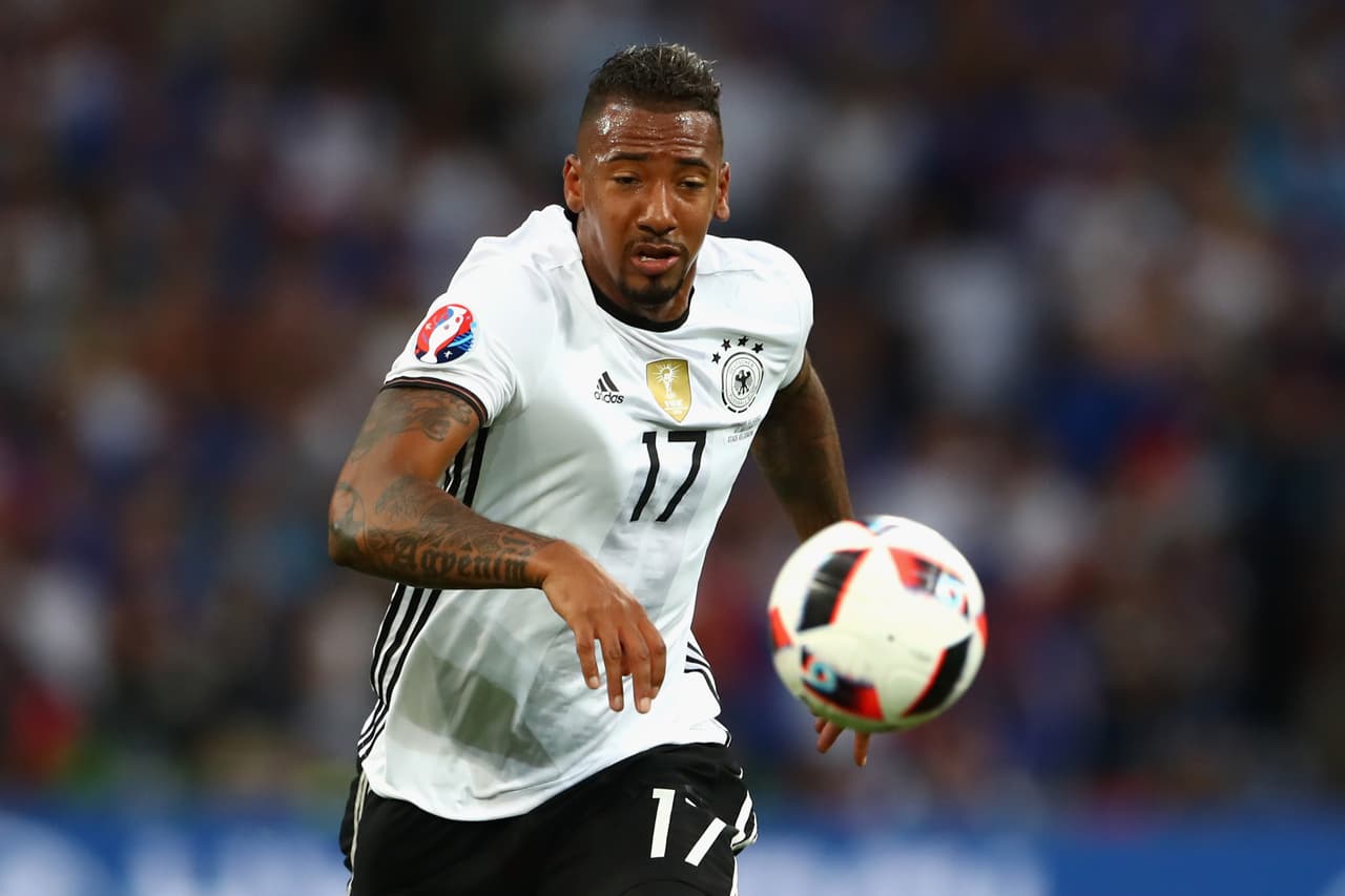 Jerome Boateng, mejor futbolista de Alemania en 2016 según medios alemanes