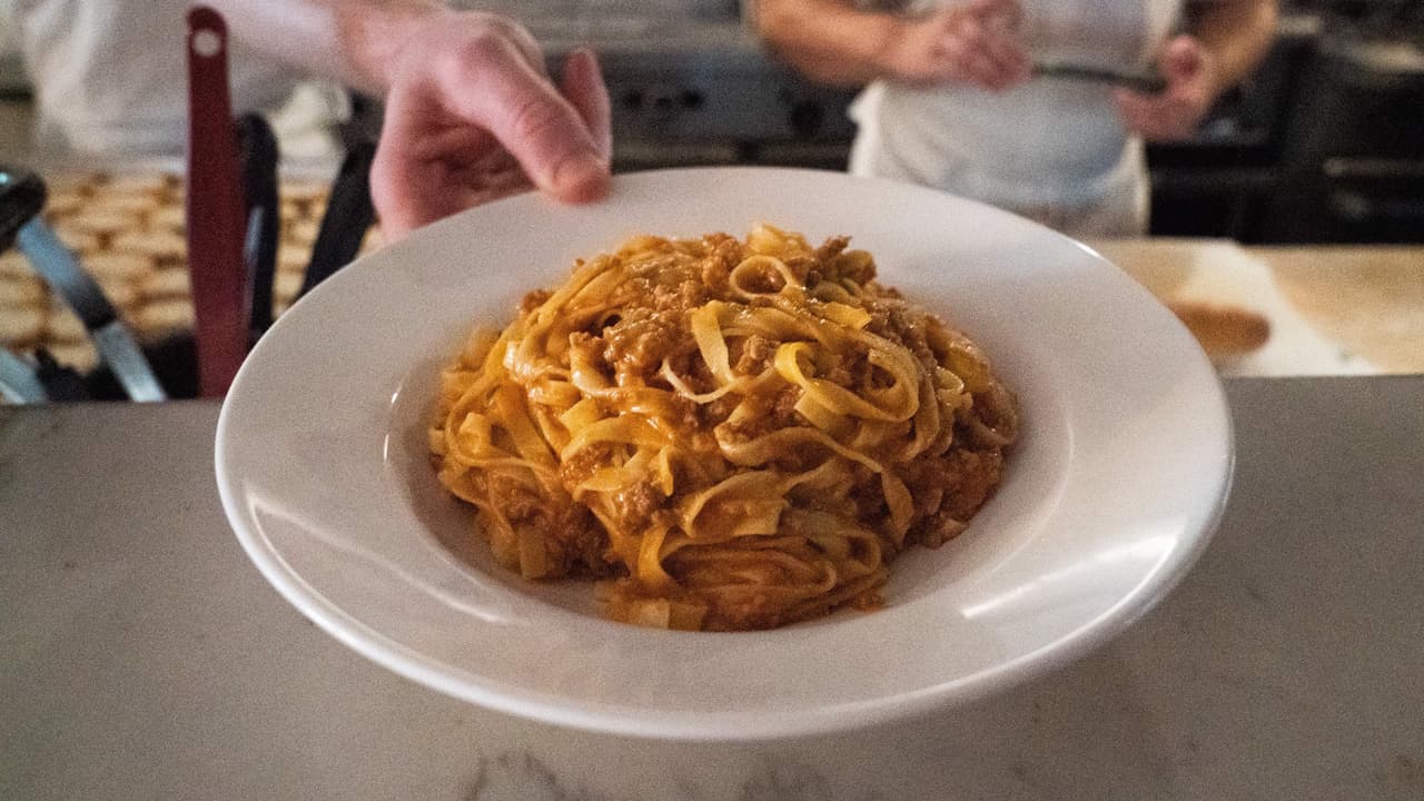 Los restaurantes de Bakersfield finalmente podrán recibir clientes dentro de sus locales