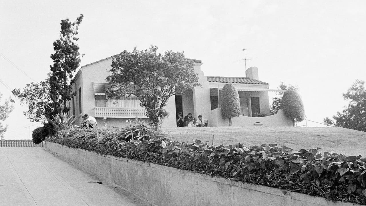 Un ‘cazafantasmas’ compra en $2,000,000 la casa donde la secta Manson asesinó a una pareja en 1969 (fotos)