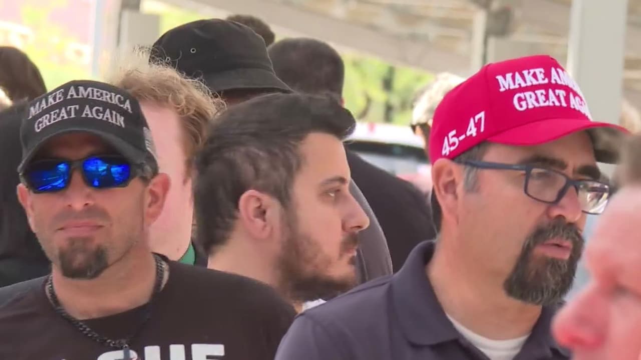 "Apoyo a Trump y nací en México": Simpatizantes del presidente lo acompañaron en evento en Phoenix