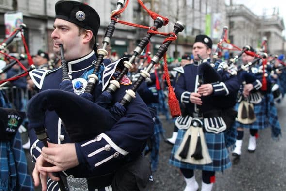 También participaron grupos de defensa de gays y lesbianas.