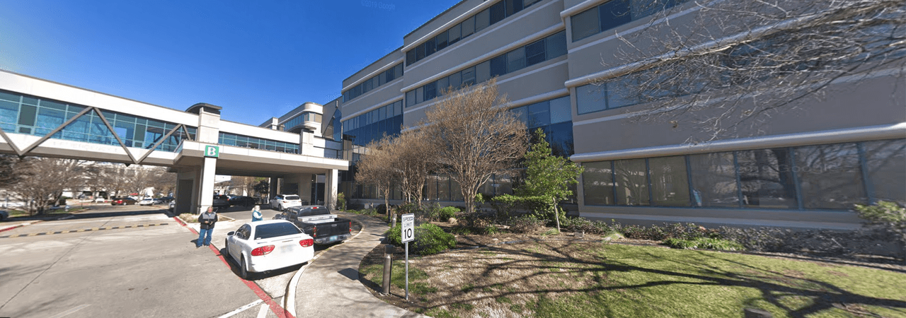 Medical City Plano - Se espera que reciban las vacunas durante la semana.