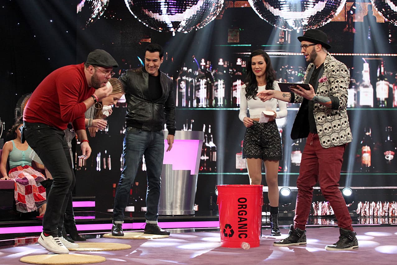 En este reto, Paul y David también fueron castigados. El hijo de Paco Stanley fue el que más sufrió. ¡Casi se vomita en el escenario!