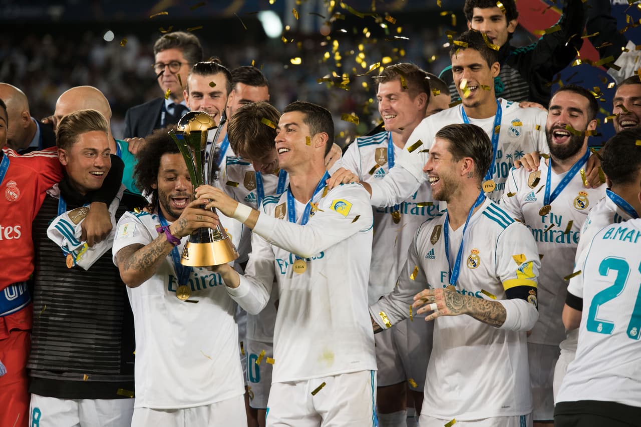 El equipo Merengue se convirtió en el primer bicampeón del Mundial de Clubes al vencer 1-0 al Gremio en la final. Y el festejo no se hizo esperar entre todas las figuras del conjunto español que consiguió su quinto título del 2017.