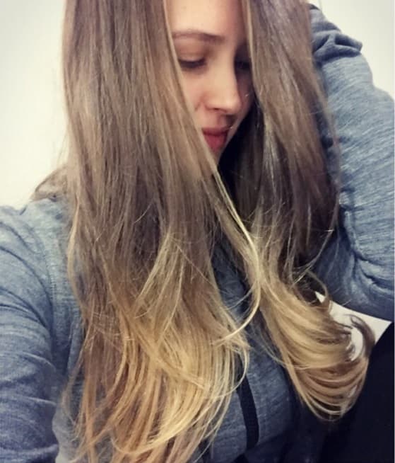 Larry Hernández debe tener mucha seguridad en el amor que se tienen porque no se pone nada celoso.