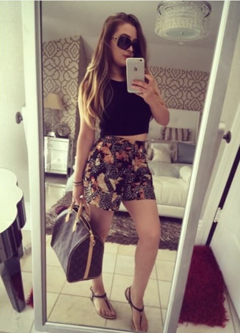 Siempre le encanta lucir muy 'fashion', en eso se parece a Larry.