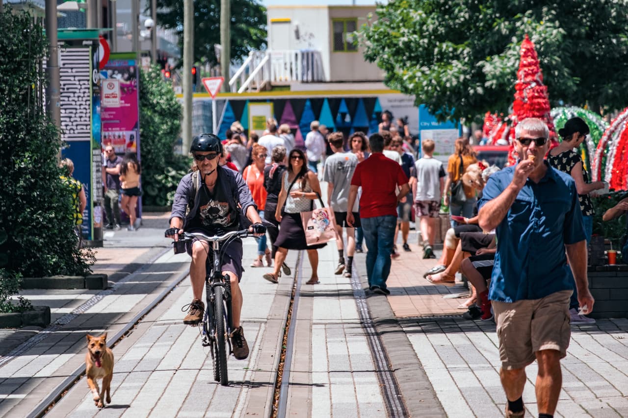 <b>Puesto 3: Nueva Zelanda.</b> Es uno de los países que mejor ha manejado la pandemia al reducir el número de nuevos casos de covid-19 al mínimo, y en el índice de aceptación de migrantes está en el segundo lugar. Para mudarse a este país puede optar por registrarse como inmigrante calificado o solicitar una visa de trabajo por 12 meses.