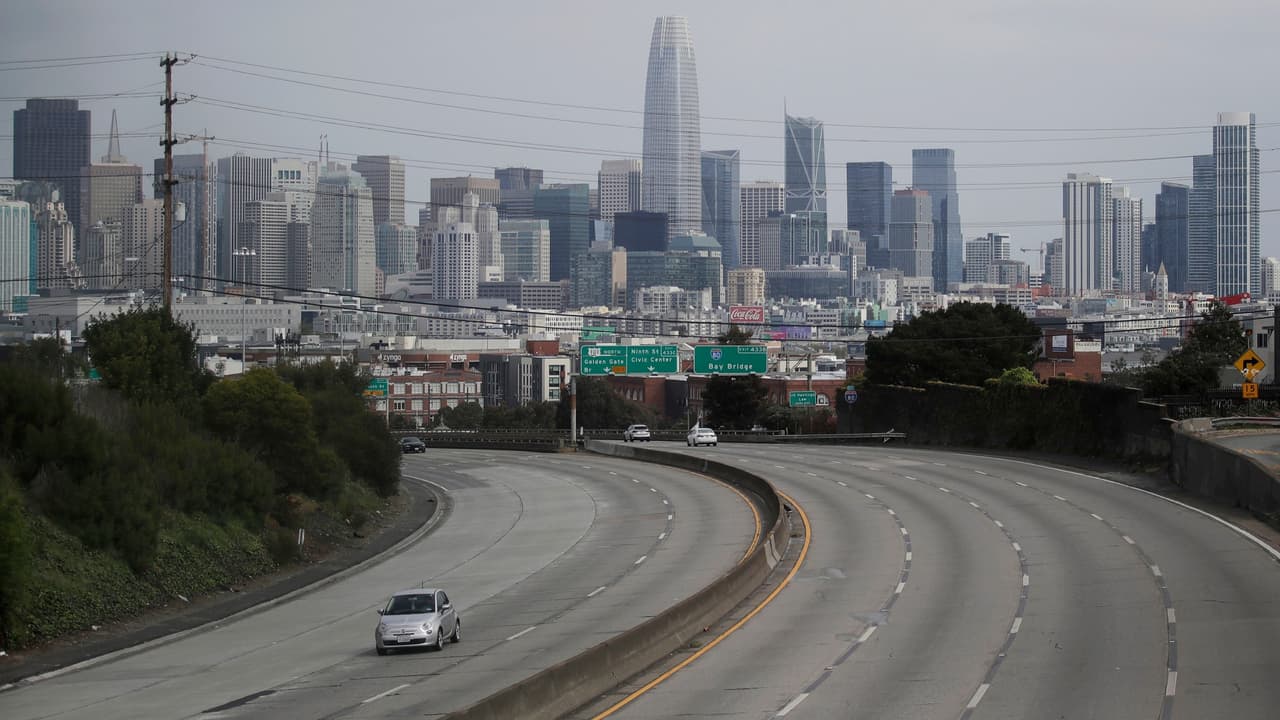 Menos accidentes en las autopistas han ahorrado $1,000 millones a los conductores de California 