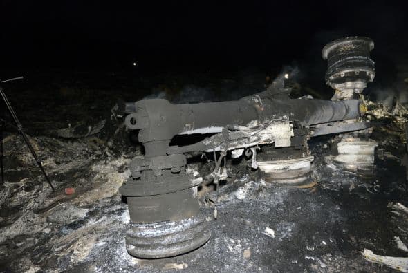 Una aeronave de Malaysia Airlines se estrelló con 298 personas abordo.